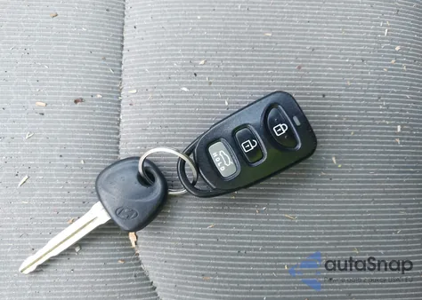 2018 Hyundai Elantra Sel from USA, damaged, VIN 5NPD84LF2JH299884